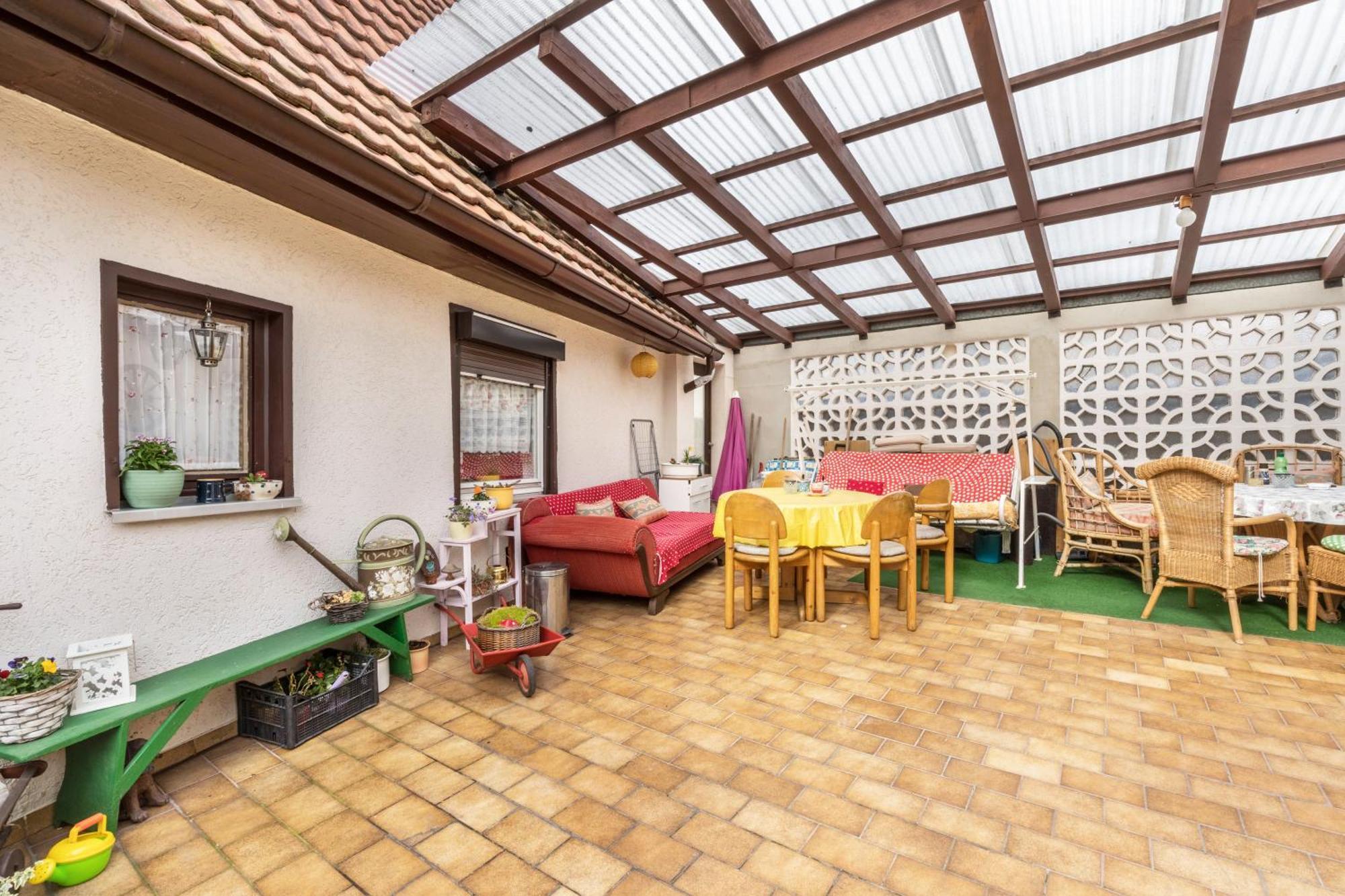 Apartmenthaus Ferienwohnungen Sila Weinstadt Exteriör bild