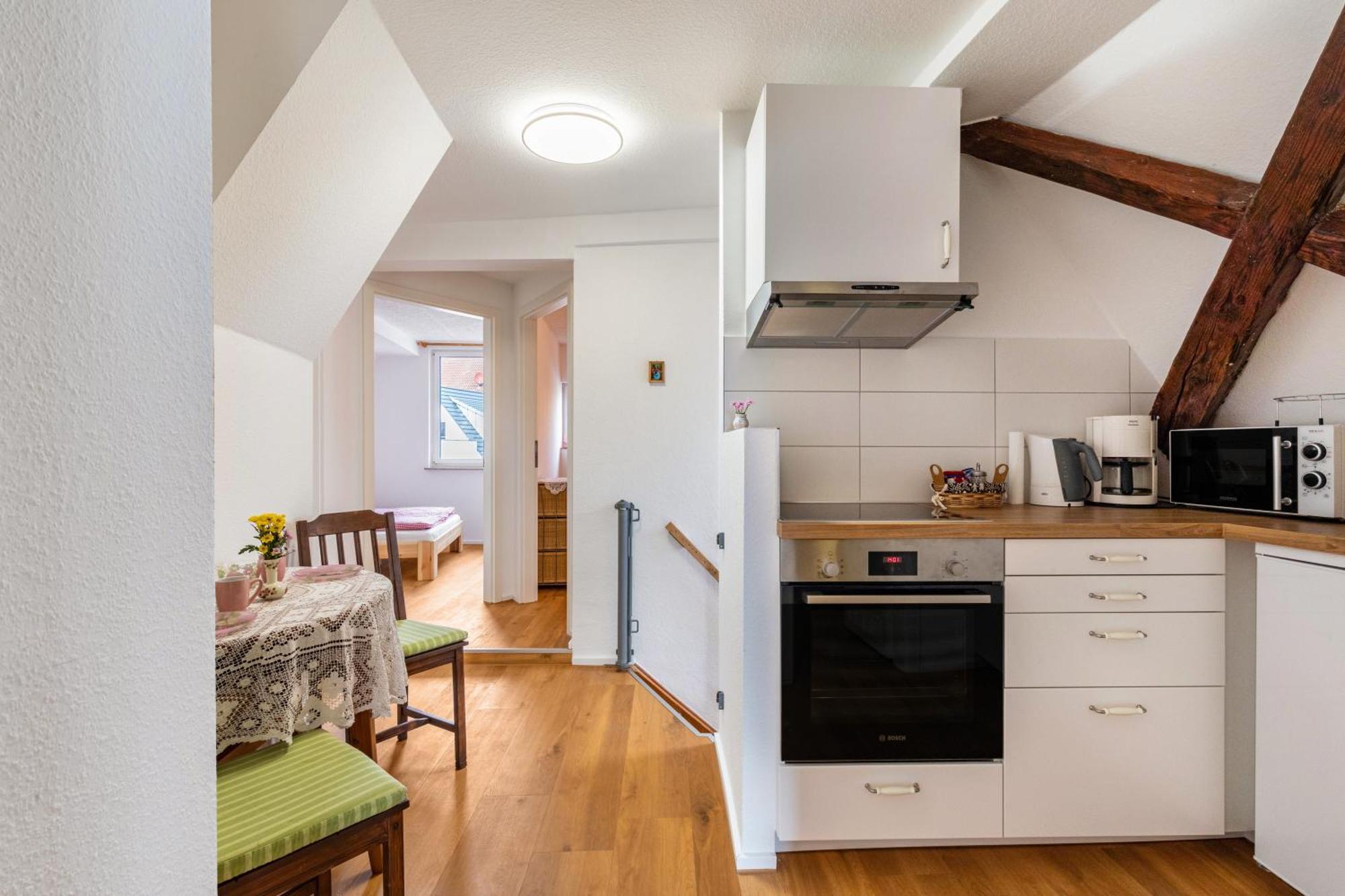 Apartmenthaus Ferienwohnungen Sila Weinstadt Exteriör bild