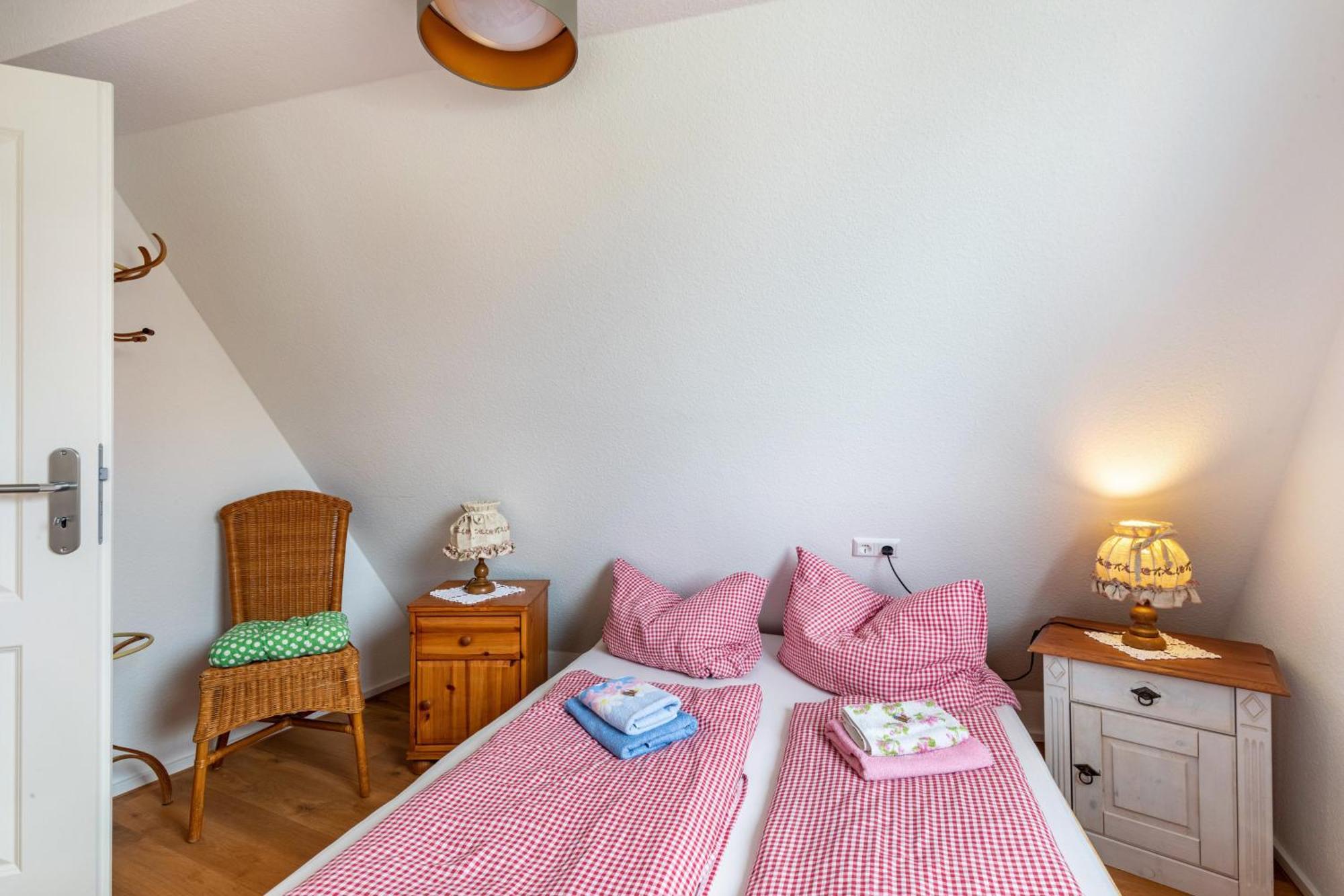 Apartmenthaus Ferienwohnungen Sila Weinstadt Exteriör bild