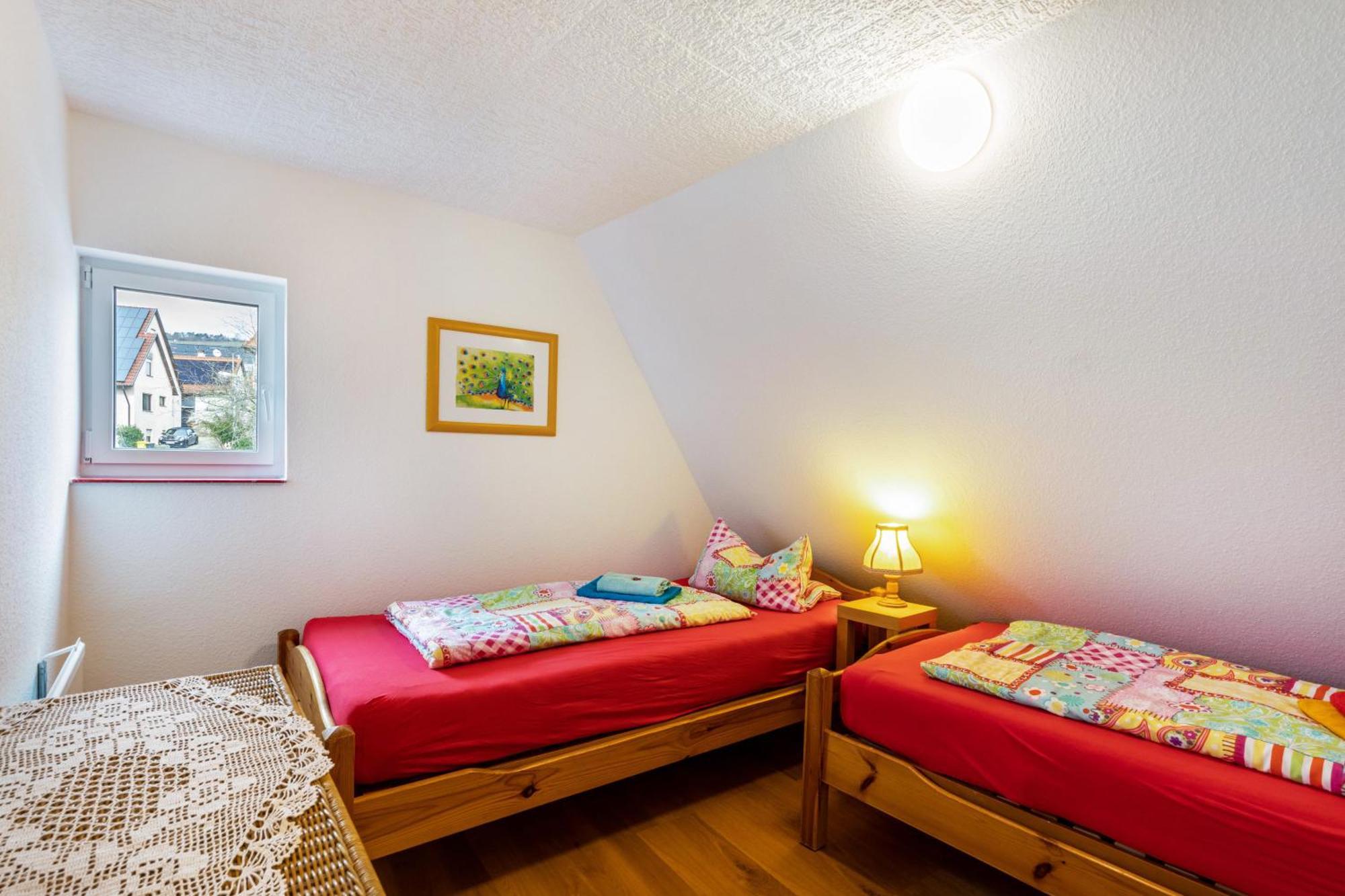 Apartmenthaus Ferienwohnungen Sila Weinstadt Exteriör bild