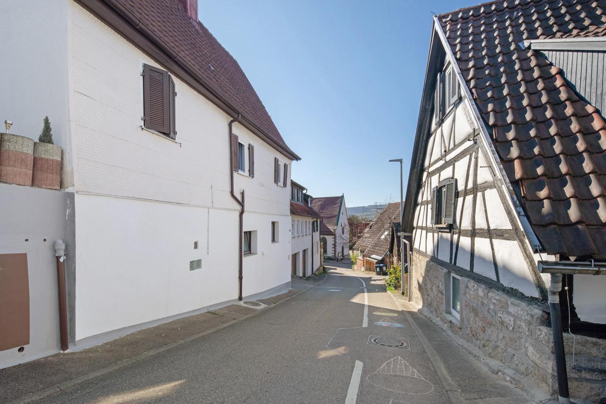 Apartmenthaus Ferienwohnungen Sila Weinstadt Exteriör bild