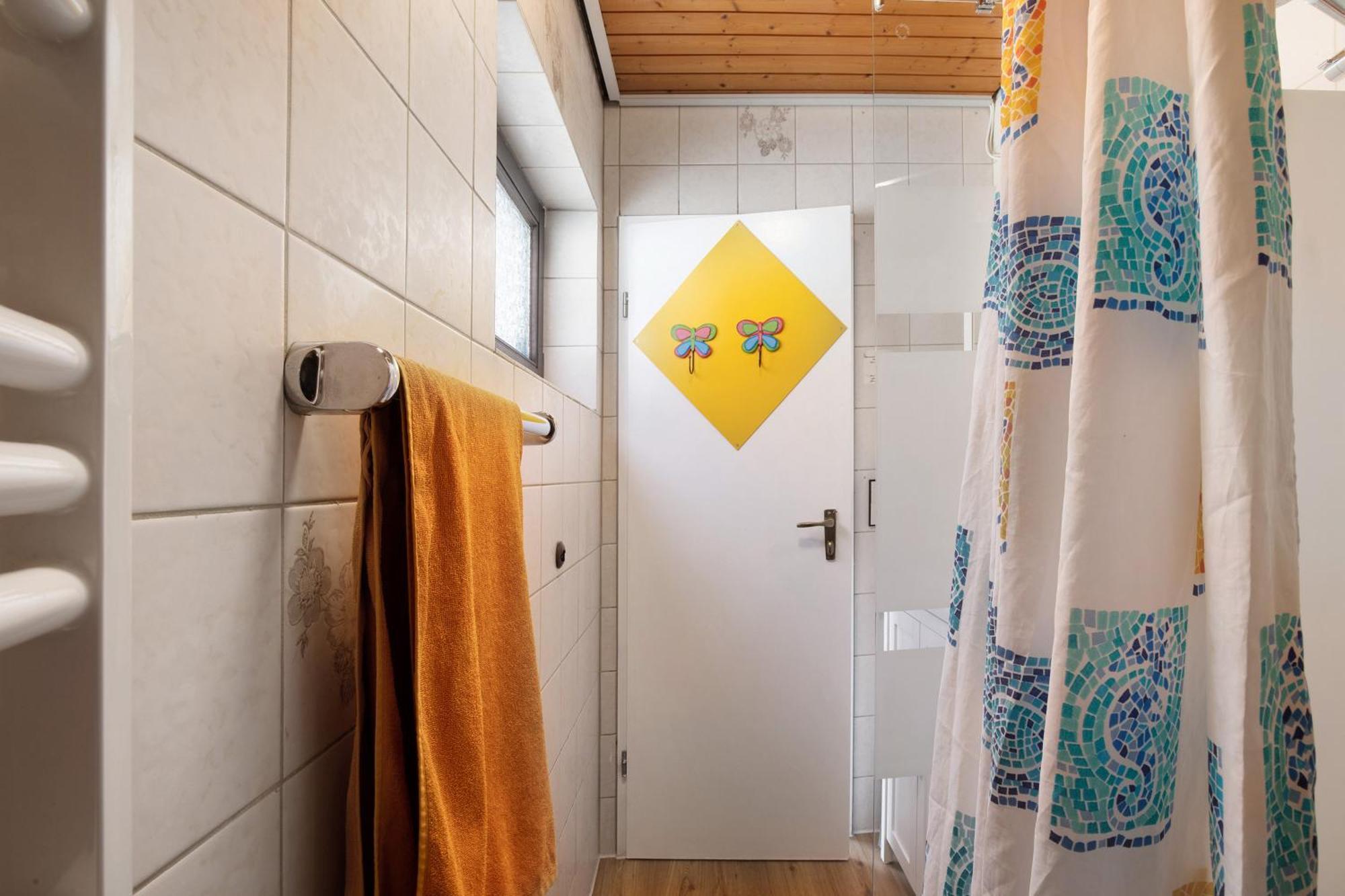 Apartmenthaus Ferienwohnungen Sila Weinstadt Exteriör bild